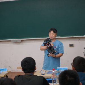 A7R04170